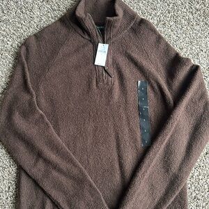 Men’s pullover sweater
